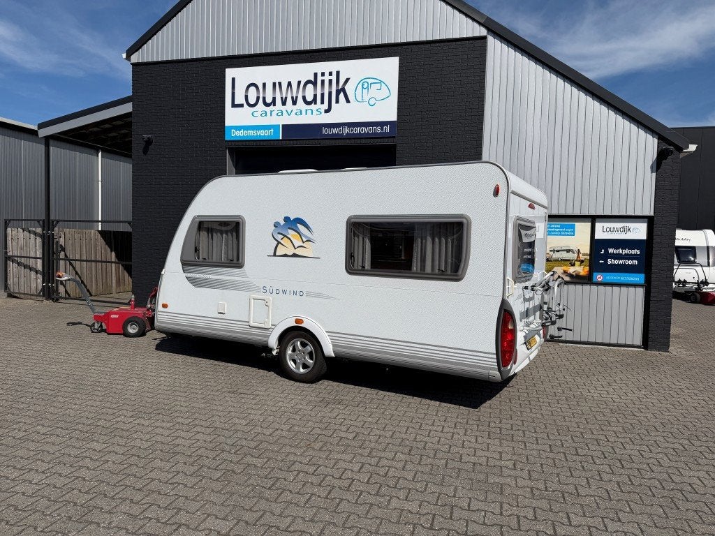 KNAUS Sudwind 420 QD ’09 (Mover, Airco), Caravans en Kamperen, Caravans, Vast bed, Rondzit, Bedrijf, 750 - 1000 kg