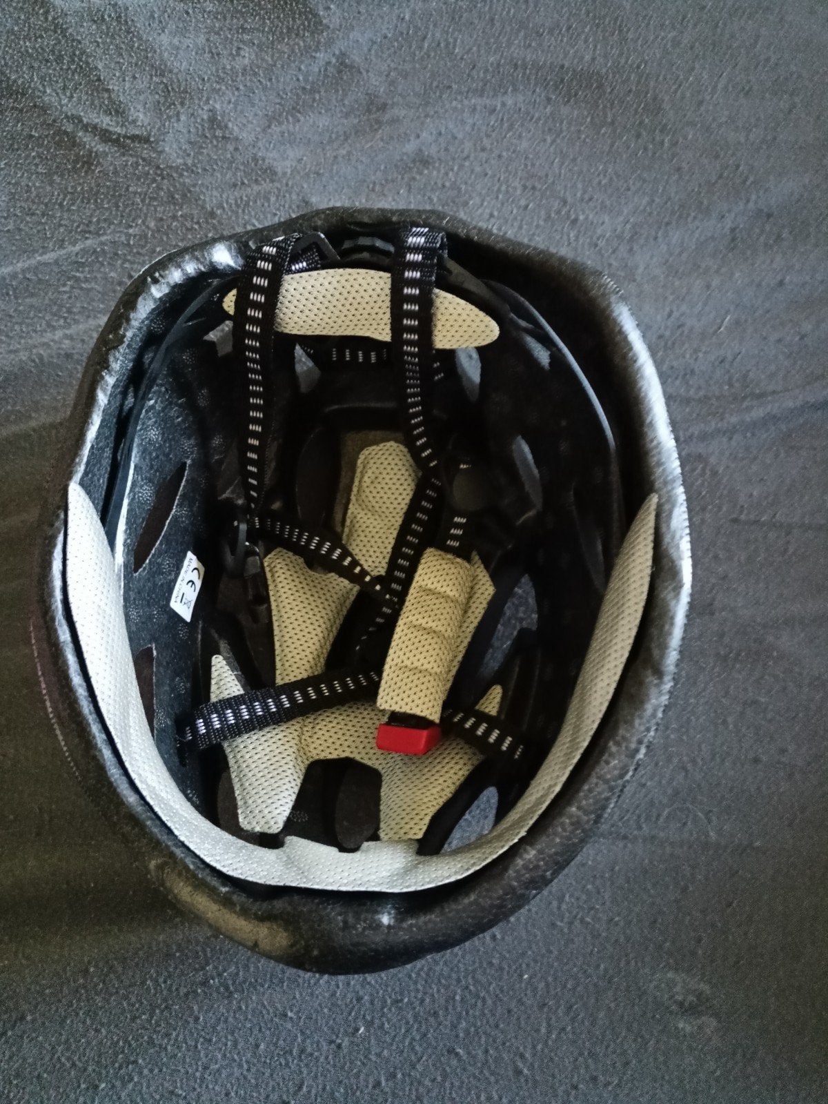 Kuwomax Fietshelm - Zwart/Grijs - nieuw, Fietsen en Brommers, Fietsaccessoires | Fietshelmen, Kuwomax, Overige maten, Ophalen of Verzenden