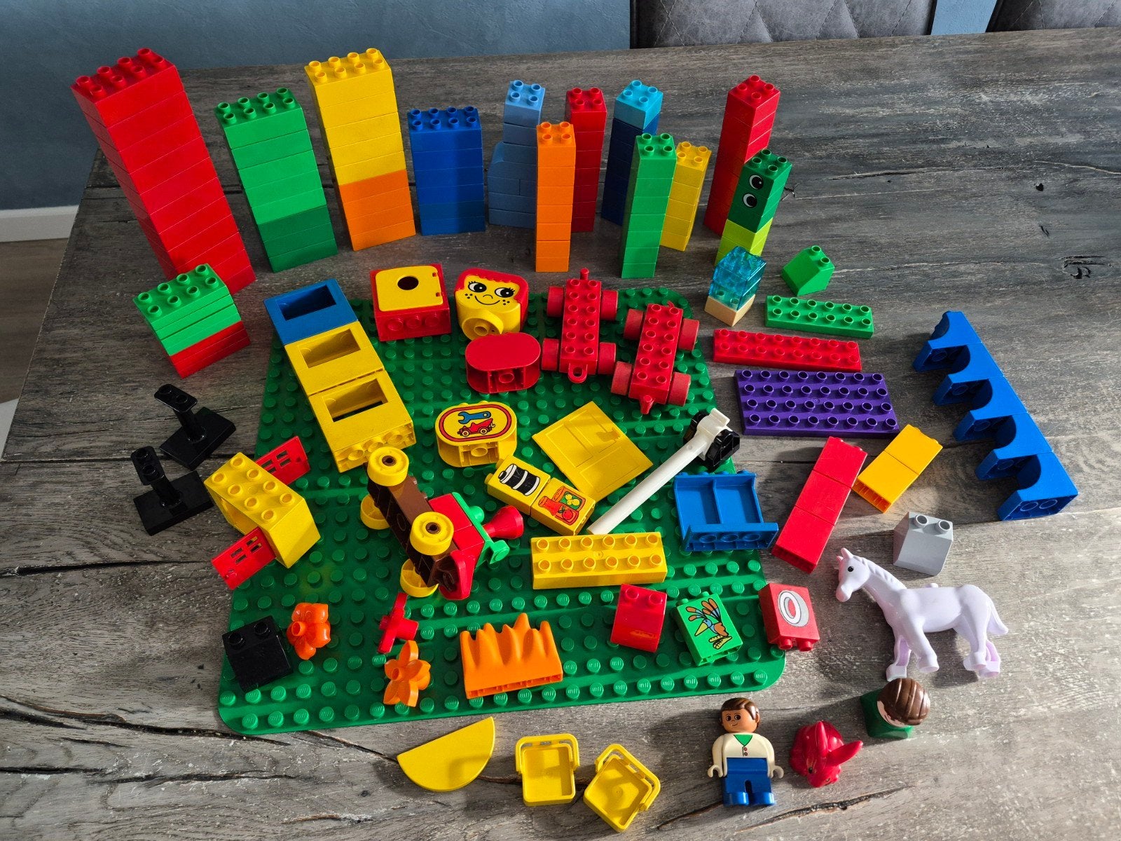 Lego Duplo met grondplaat, trein, dieren en poppetjes, Ophalen of Verzenden