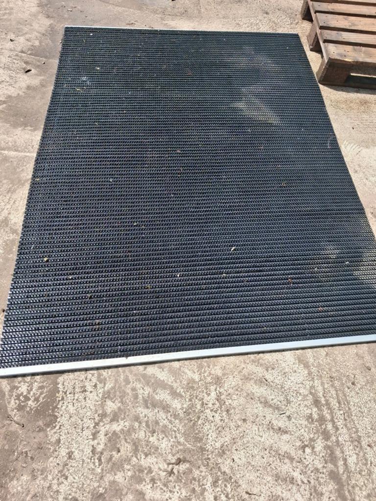 Schoonloop mat met borstels 138x195cm bxl, Ophalen