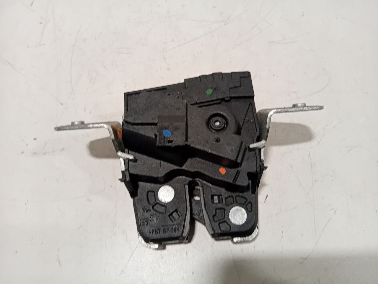 Slot mechaniek kofferdeksel achterklep elektrisch Mercedes-B, Onderdelen@venauto.nl, Van der Ven Autorecycling B.V., Gebruikt