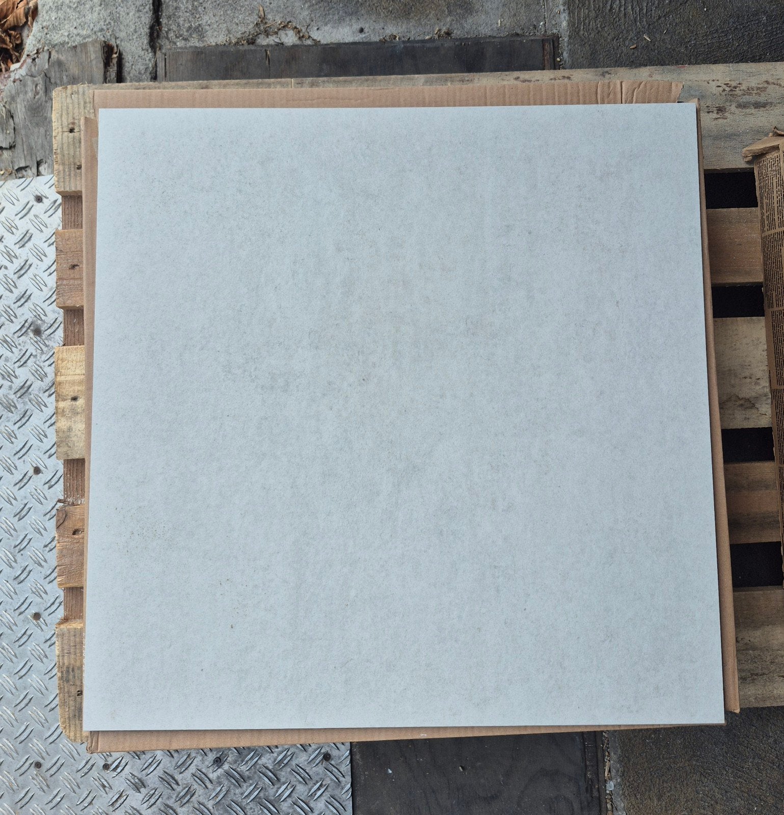 5 doos Rak Claystone White matt 60x60 cm vloertegels, Doe-het-zelf en Verbouw, Ophalen, 60 cm of meer, Nieuw, 5 tot 10 m²