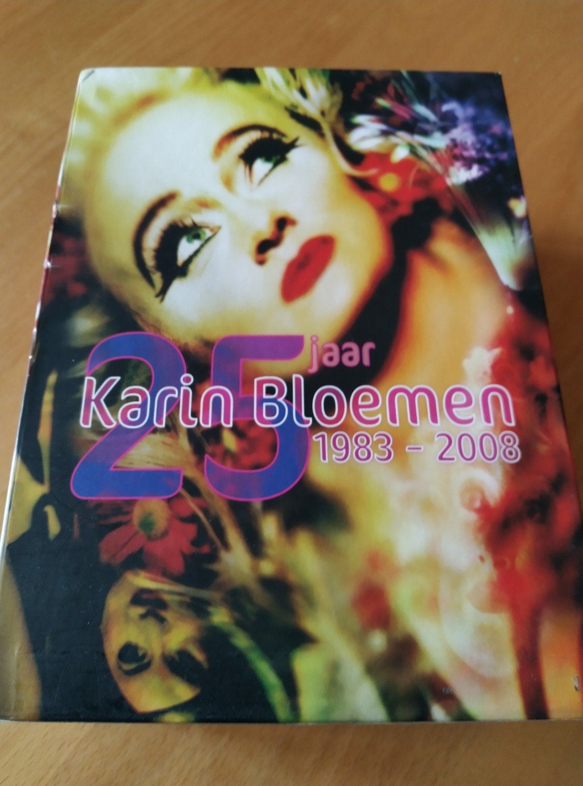 Karin Bloemen - 25 Jaar Karin Bloemen 1983-2008 DVD Box, Inclusief doosje, Alle leeftijden, Nederlands, Zo goed als nieuw
