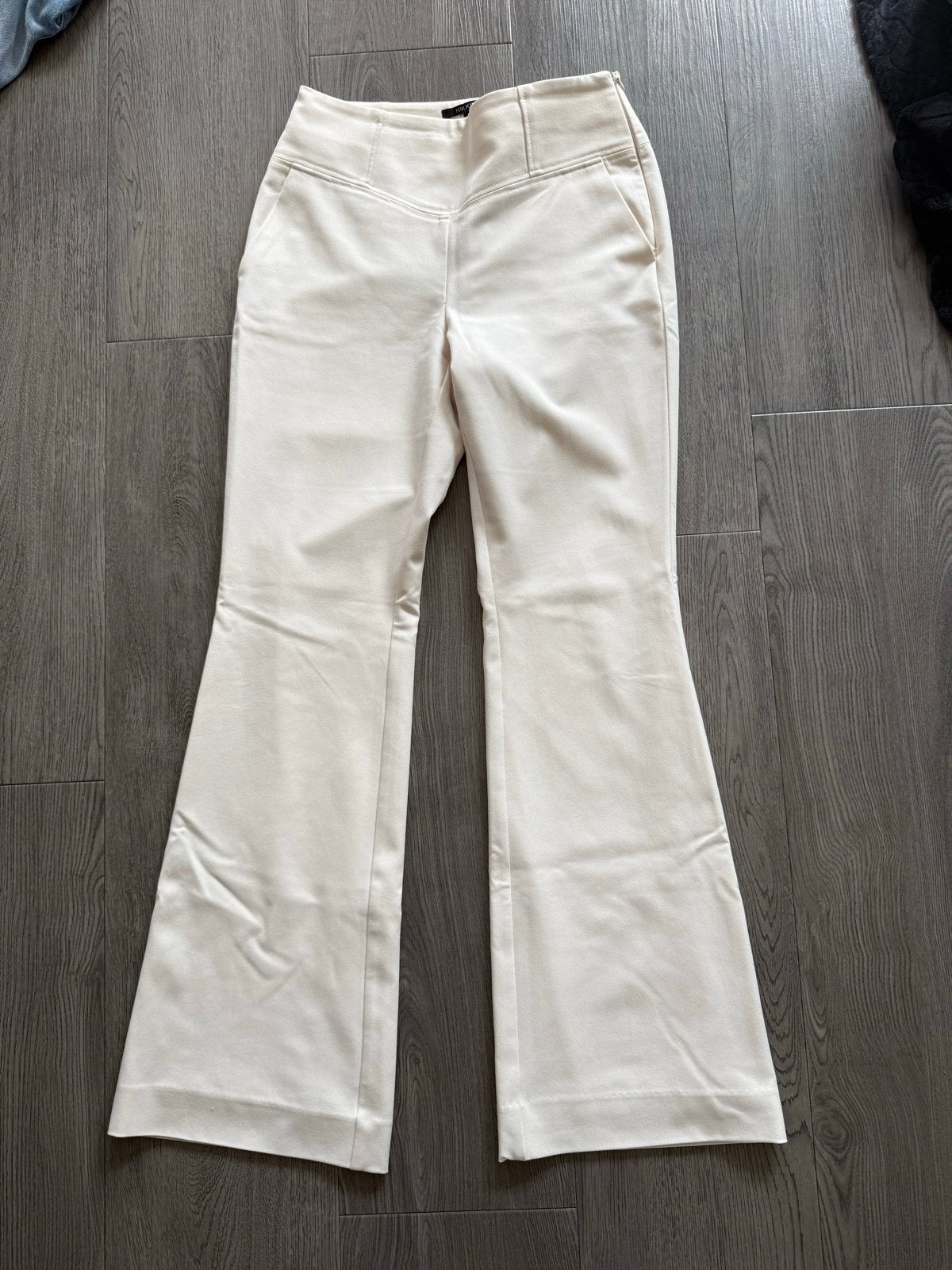 Nikkie flared broek maat 36, kleur beige, ZGAN!, Beige, Ophalen of Verzenden, Zo goed als nieuw, Maat 36 (S)