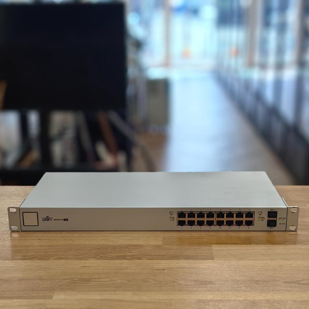 Ubiquiti UniFi USW-16-POE Switch - Netjes!, Flex Ltd., Zo goed als nieuw, https://flex.com/contact-us, Nobelstraat 10, 5807 GA Oostrum LB, Limburg, Nederland