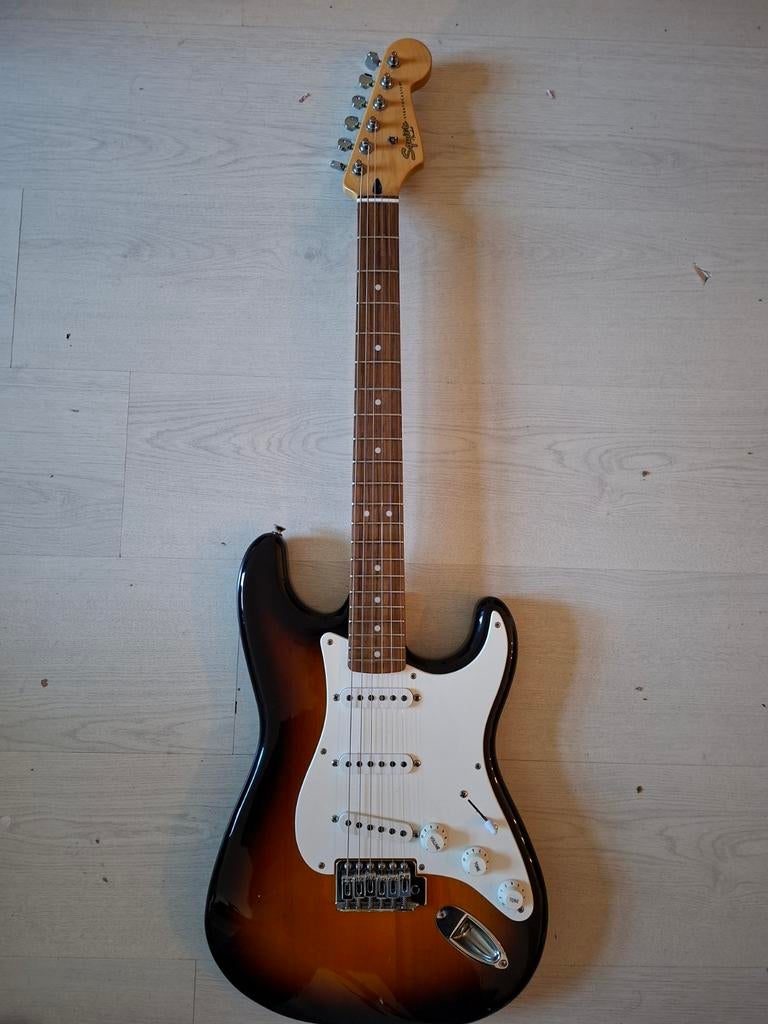 Squier  Strat met Fender player series Pickups, Ophalen, Gebruikt, Solid body, Overige merken