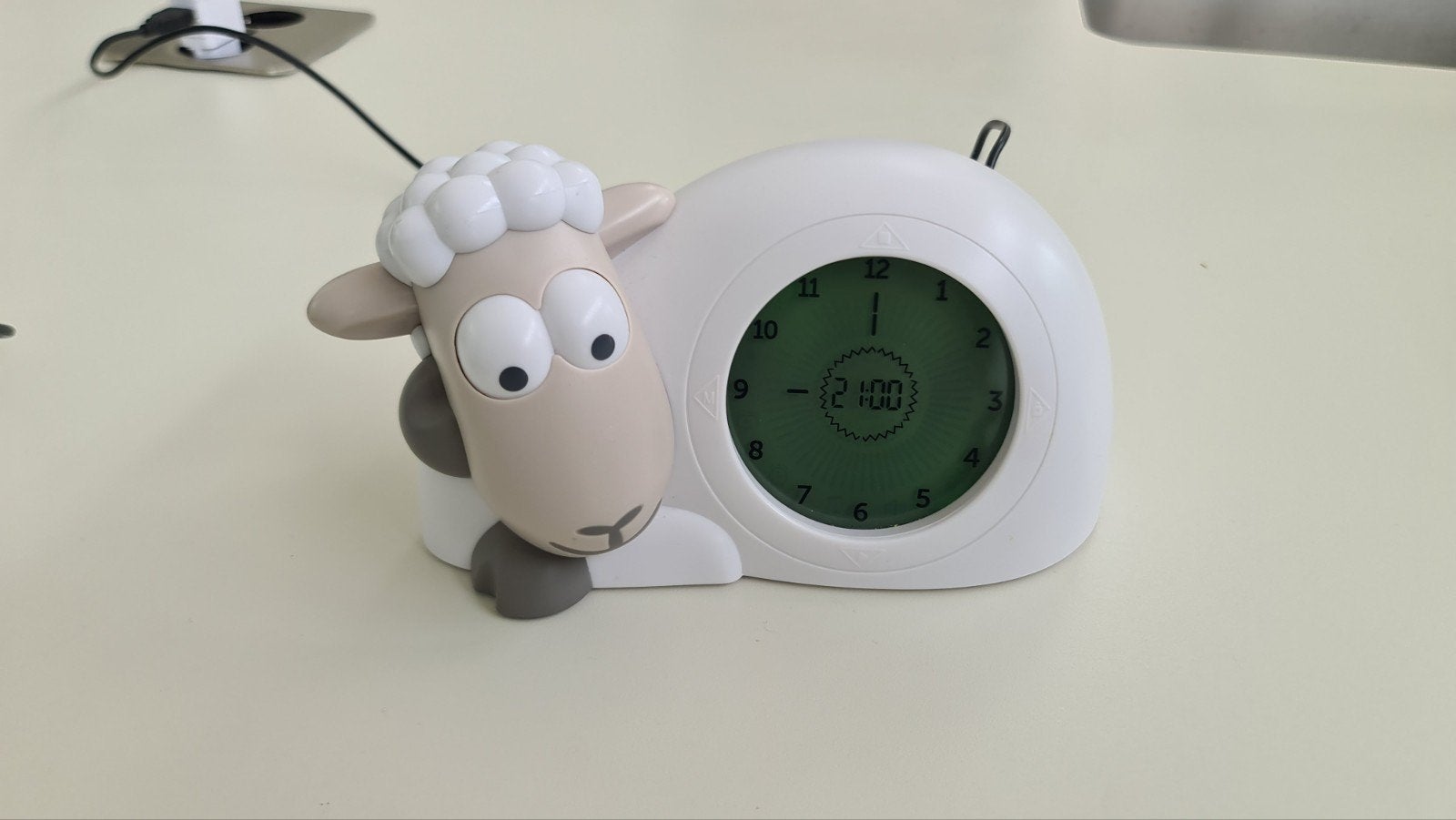 Zazu Schaap Sam Kinderklok - Slaaptrainer en Nachtlampje, Ophalen, Gebruikt, Digitaal, Wekker of Tafelklok