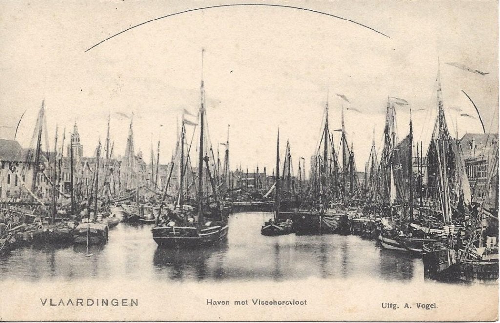 Vlaardingen (Z.H.) Haven met Visschersvloot, gelopen 1904, Ophalen of Verzenden, Voor 1920, Gelopen, Zuid-Holland