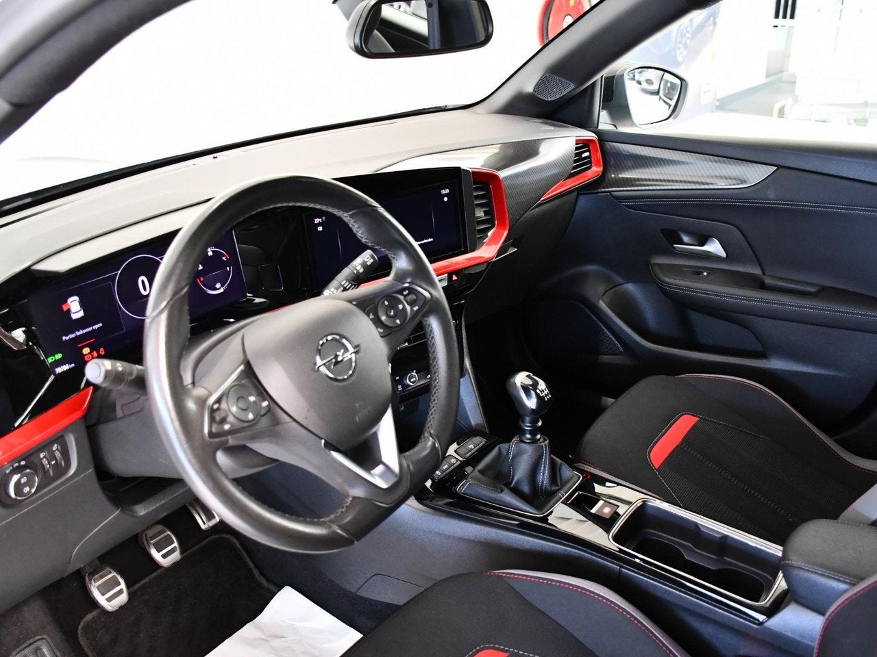 Foto 6 van Opel Mokka 1.2 GS Line | Navigatie | Blind Spot Monitor | Ac