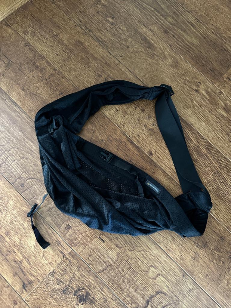 zwarte Minimonkey Mini Sling babydrager draagzak, Ophalen of Verzenden, Zo goed als nieuw, Zwart