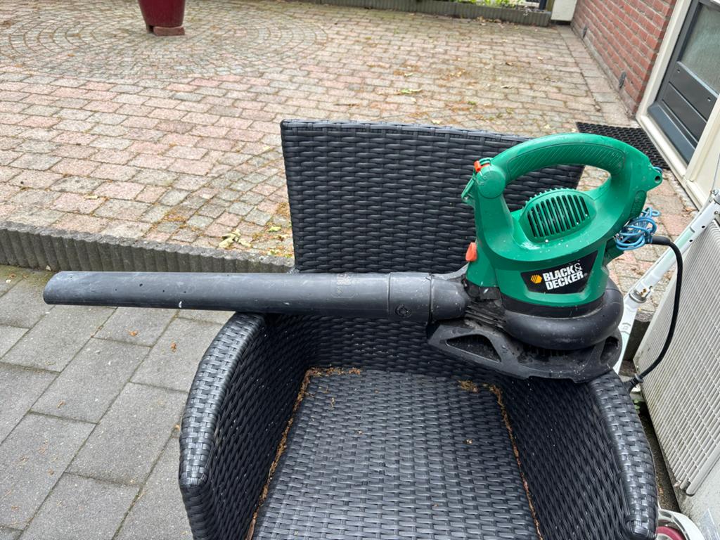 Black+Decker GW3000 Bladblazer/Bladzuiger 3000W, Tuin en Terras, Bladblazers, Ophalen, Gebruikt, Handgedragen, Met opvangzak
