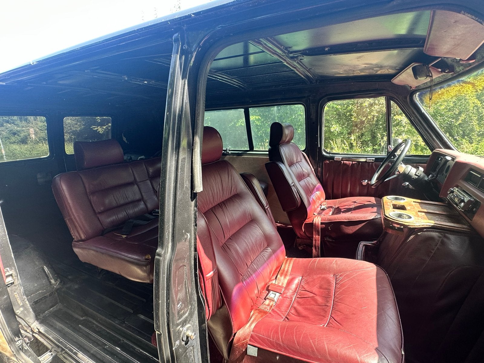 Chevy Van ‘77 G20 Shorty oldtimer LPG V8 USA belastingvrij, foto 7