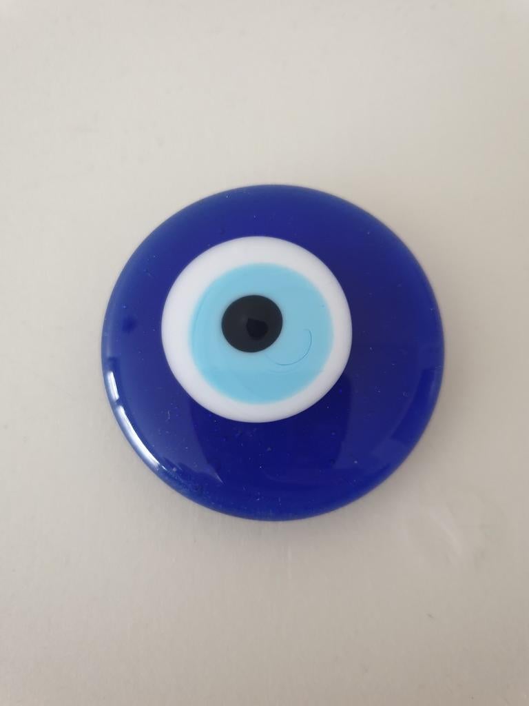 Magneet van glas. Talisman Boze Oog. Ø 5 cm. Nieuwstaat., Huis en Inrichting, Blauw, Mediterraans, Ophalen of Verzenden, Zo goed als nieuw