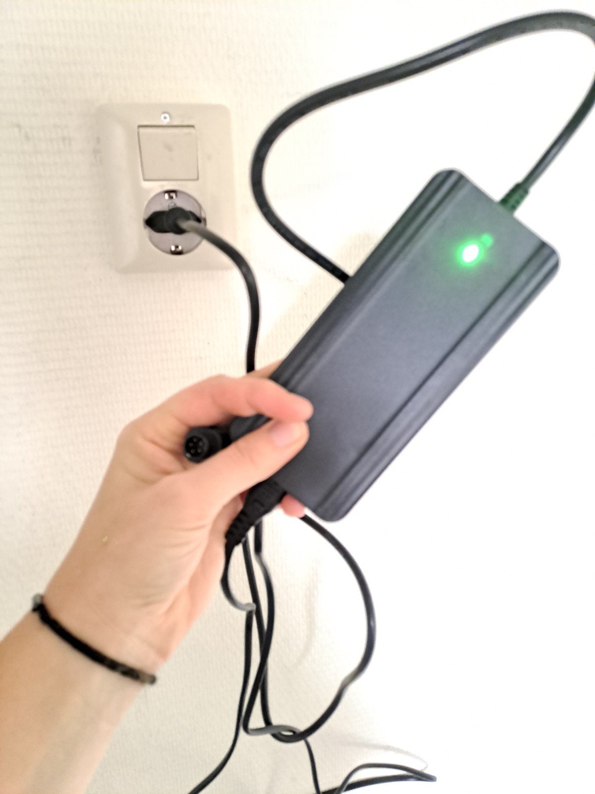 Oplader voor elektrische fiets (5-pins), Zo goed als nieuw