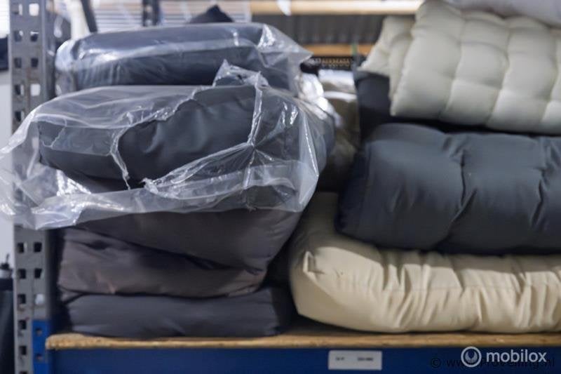 Online Veiling: Partij palletbank kussens