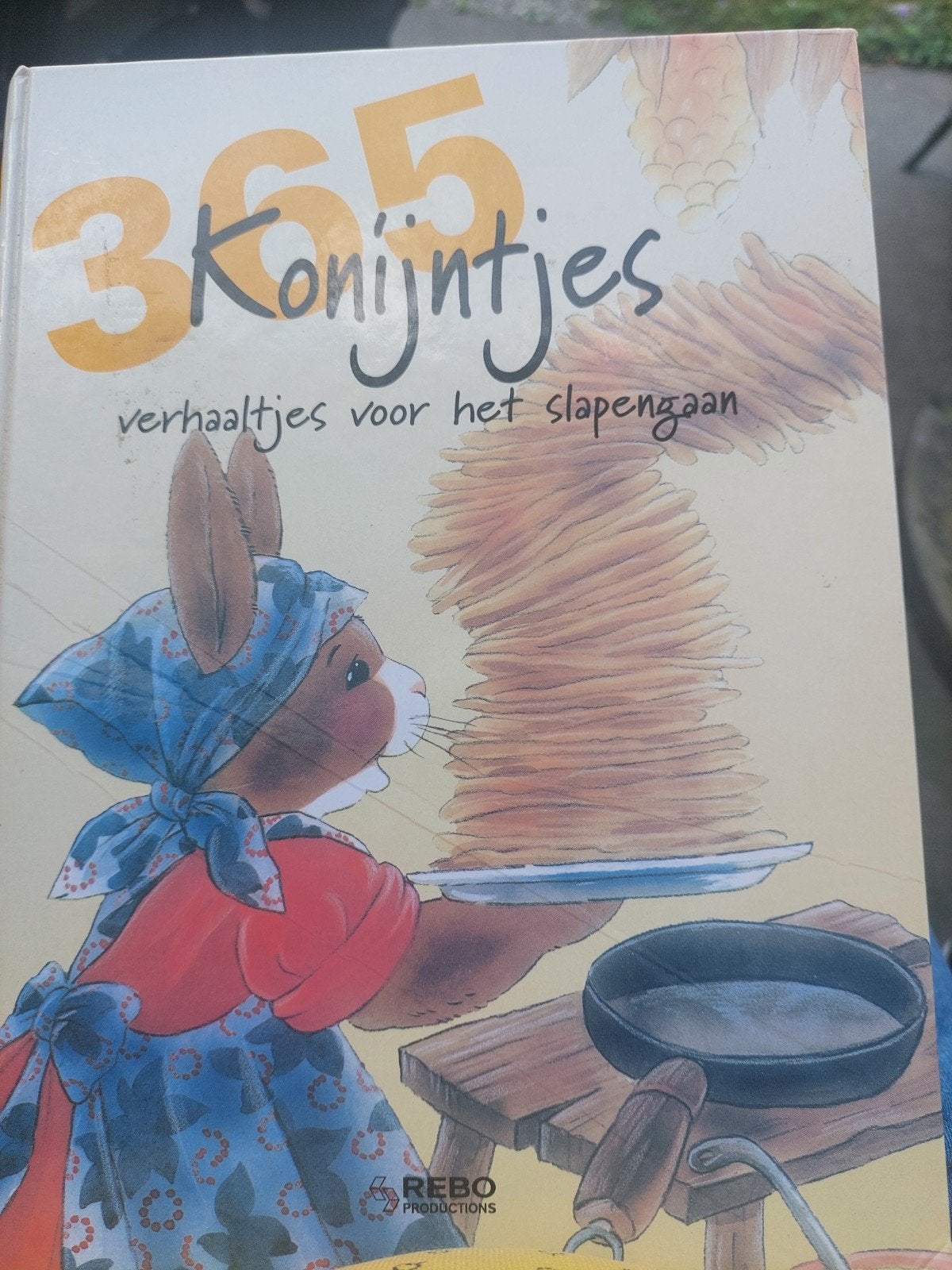365 verhaaltjes voor het slapen gaan 3 boeken samen 10 euro, Boeken, Ophalen of Verzenden, Zo goed als nieuw