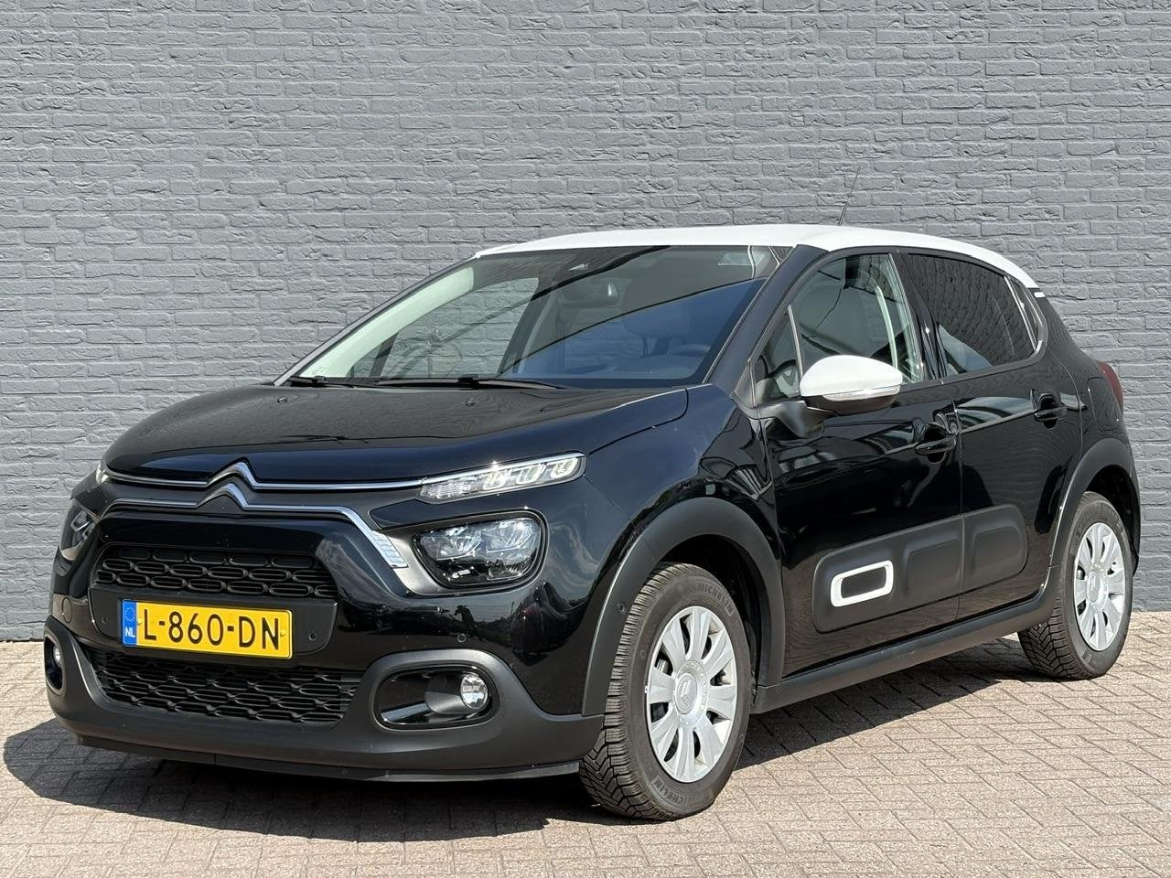 Citroën C3 1.2 PureTech Shine | 1e Eigenaar | Dealer Onderh, Auto's, Lichtsensor, Gebruikt, 1199 cc, 49 €/maand