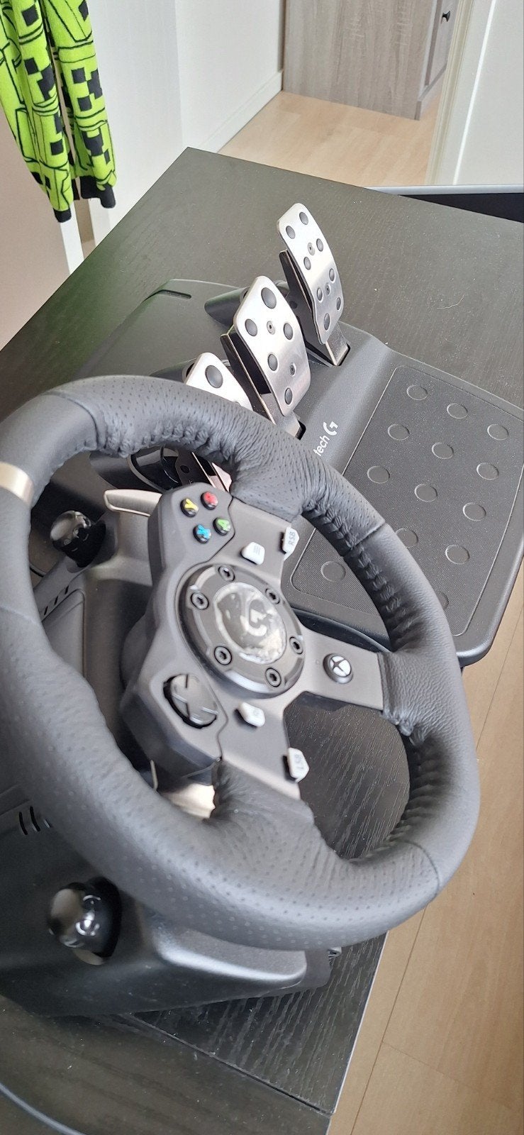 Logitech G920 + Shifter + Pedalen + Doos (Zo goed als nieuw), Spelcomputers en Games, Ophalen of Verzenden, Zo goed als nieuw