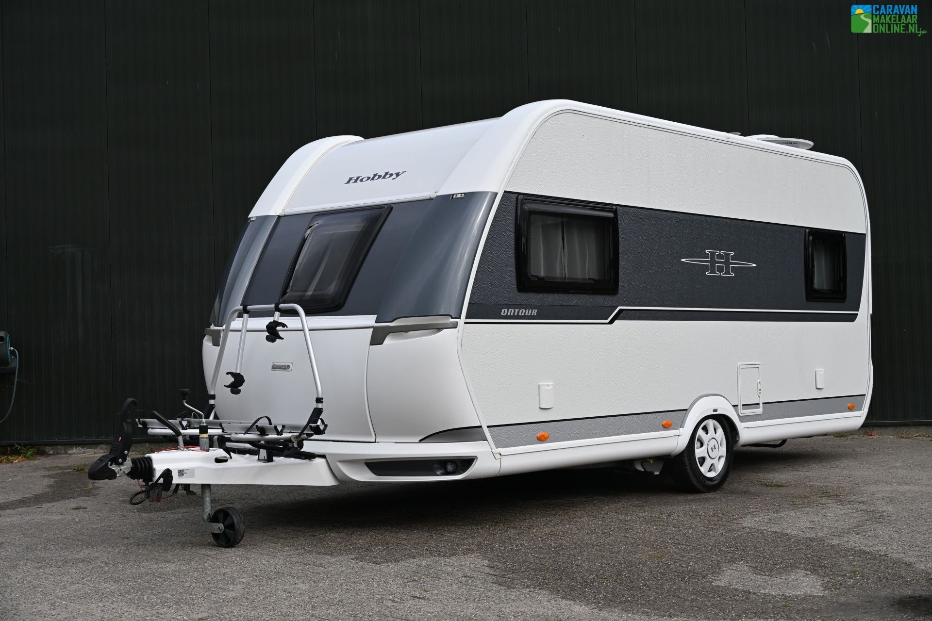 Hobby On tour 460 DL Enkbedden|Mover|Fietsdr|Voortent etc., Standaardzit, Kachel, Hobby, Bedrijf