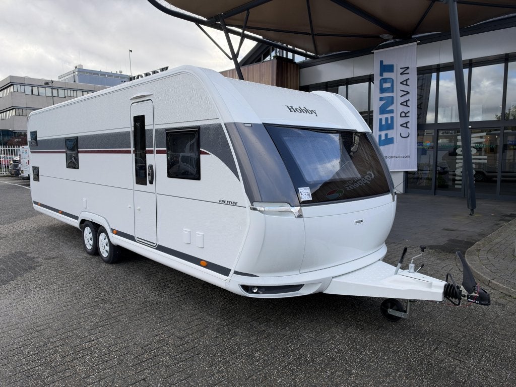 Hobby Prestige 720 KWFU 2027 STAPELBED + DOUCHE!!, Caravans en Kamperen, Standaardzit, 7 tot 8 meter, Tot en met 6, 1500 - 2000 kg