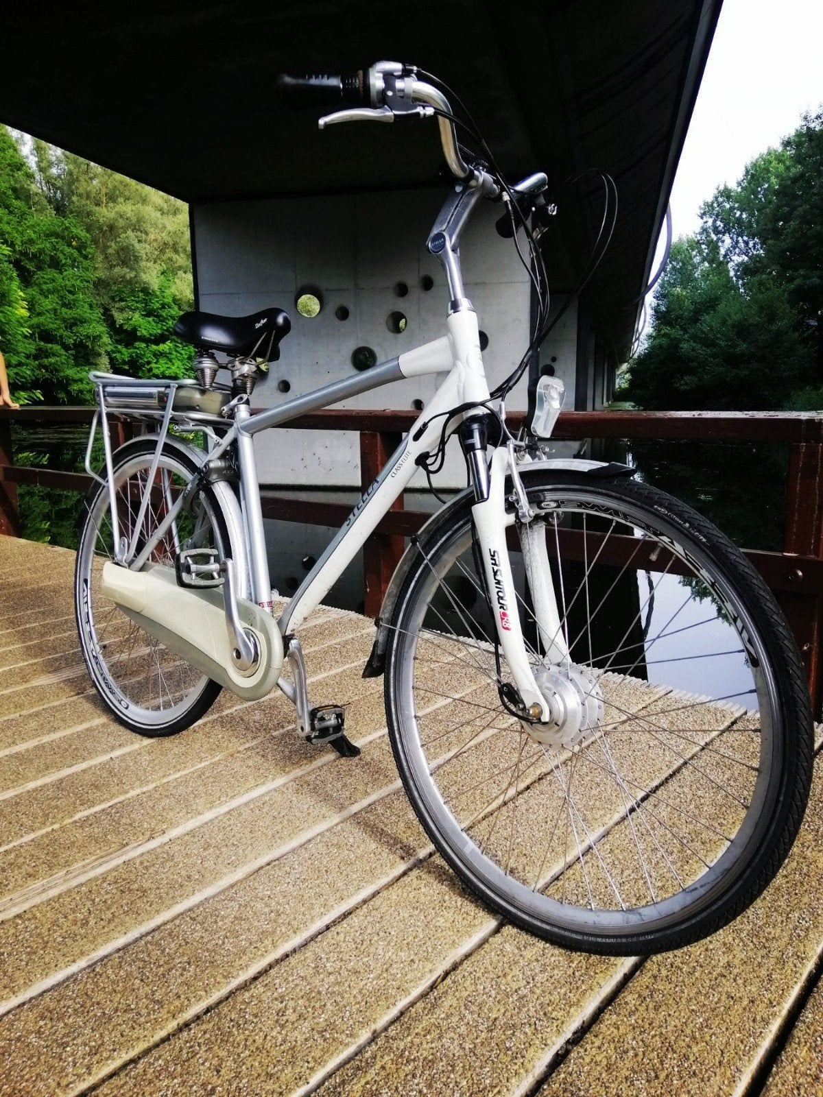 Electrische fiets Stella Avenza, Prima Staat!, Versnellingen, Zo goed als nieuw, 57 tot 61 cm, Schijfrem