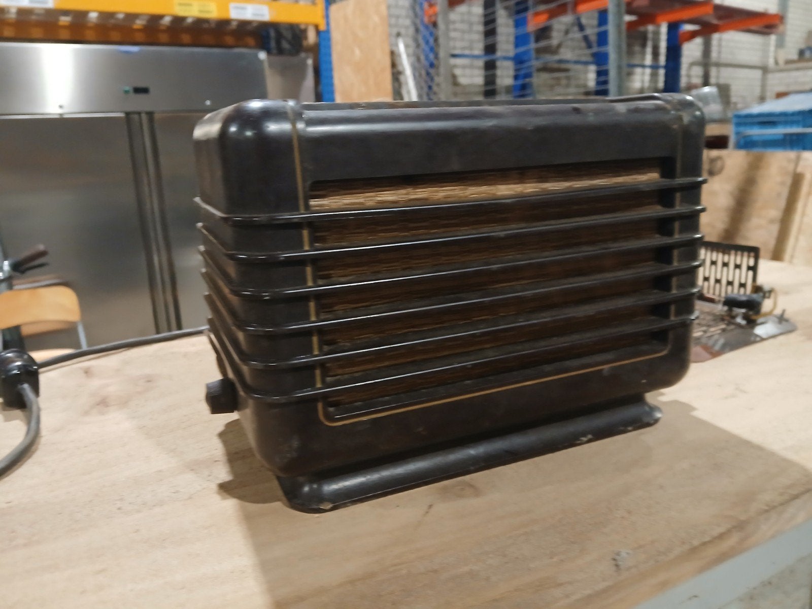 Philips buizenradio - Vintage radio voor restauratie, Buizenversterker, Ophalen of Verzenden, Niet werkend, Radio