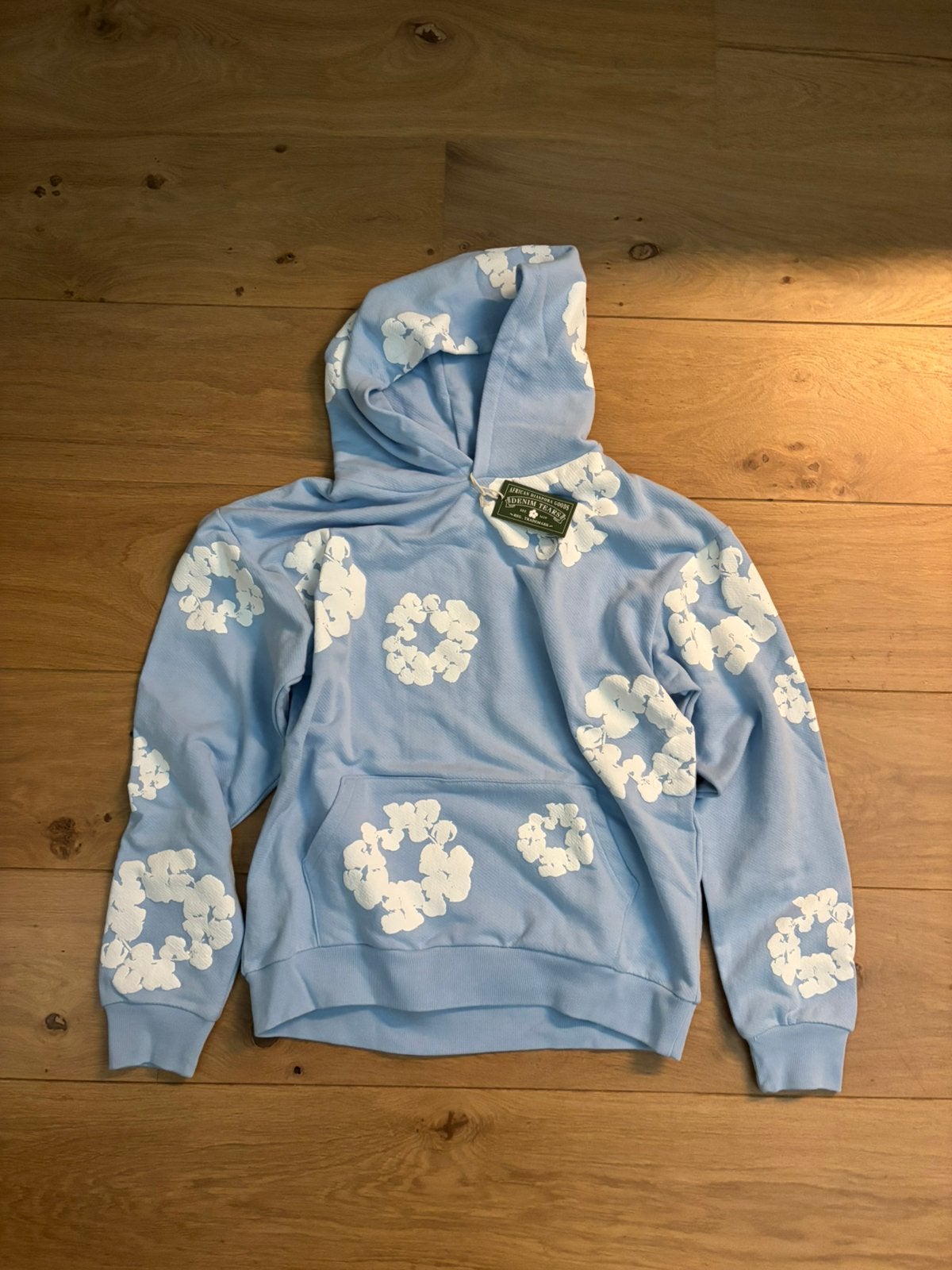 Denim Tears Hoodie baby blue | Maat L | 100% echt, Ophalen of Verzenden, Nieuw, Maat 42/44 (L), Blauw