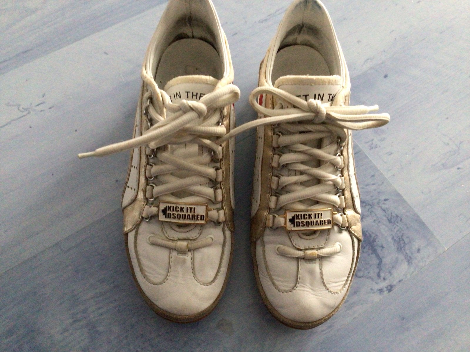 Dsquared2 sneakers maat 37 wit met gouden accenten, Kleding | Dames, Schoenen, Wit, Ophalen of Verzenden, Sneakers of Gympen, Gedragen