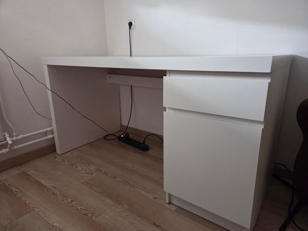 Ikea Malm bureau wit 140x65 cm, Ophalen