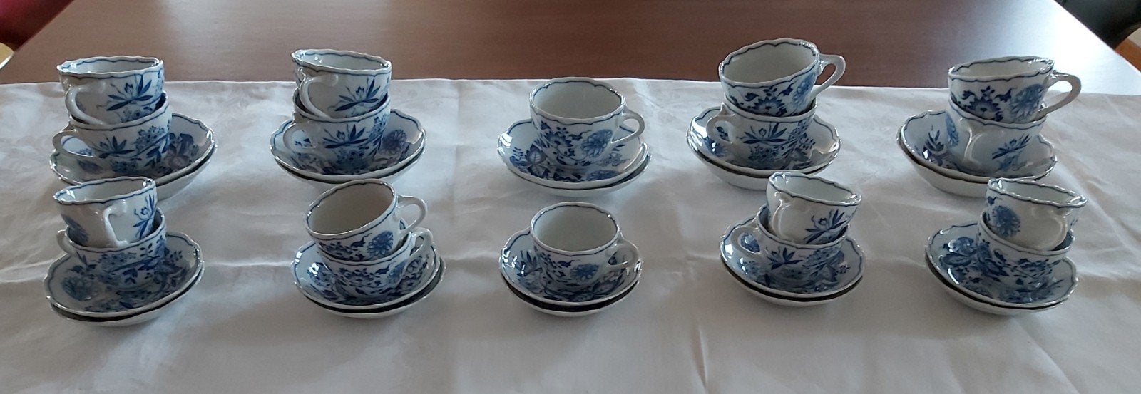 Hutschenreuther Zwiebelmuster Koffie + Espressokopjes, Antiek en Kunst, Ophalen
