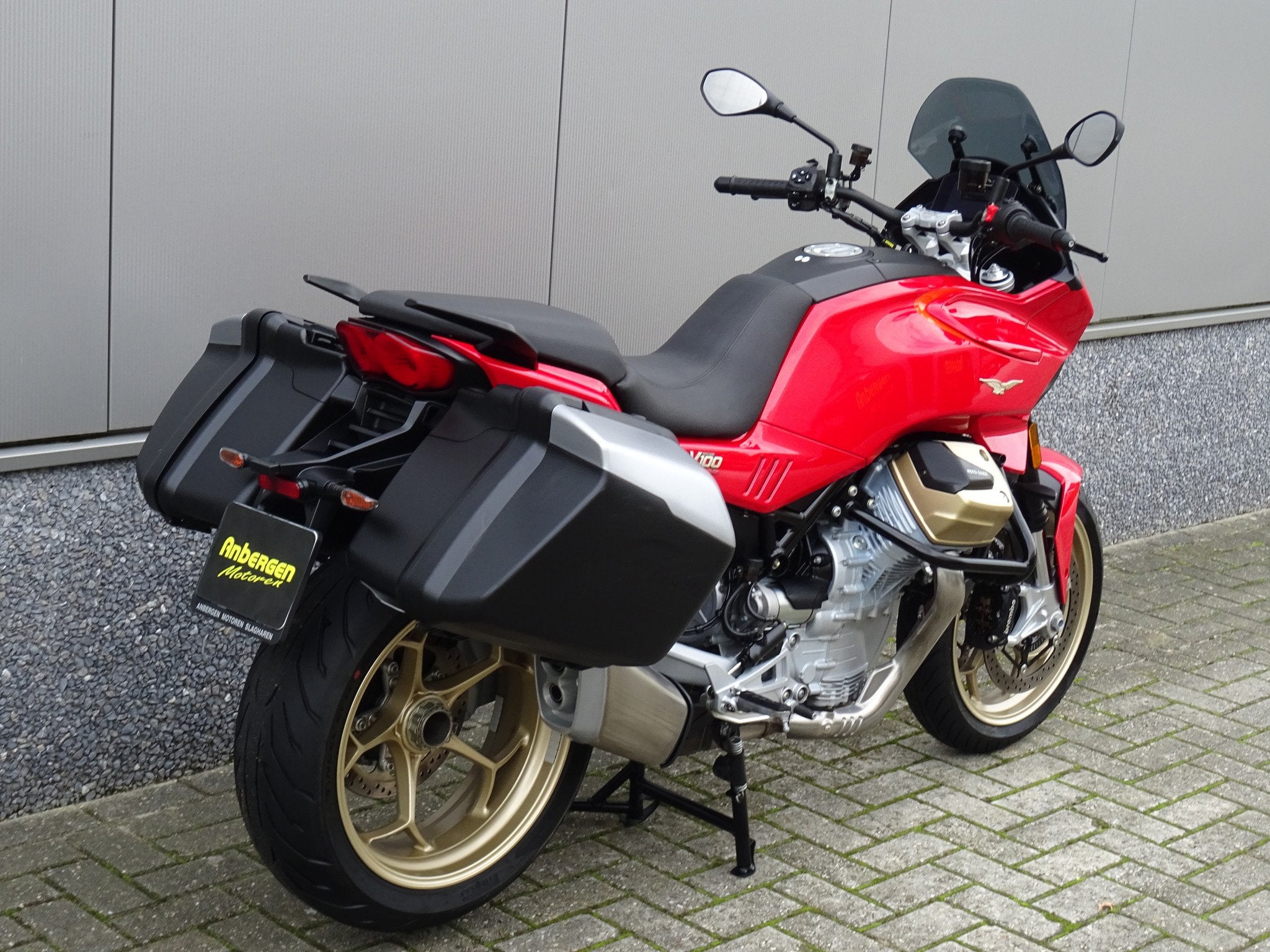 Moto Guzzi V 100 MANDELLO (bj 2023), Motoren, 1000 cc, Toermotor, Gebruikt, Bedrijf