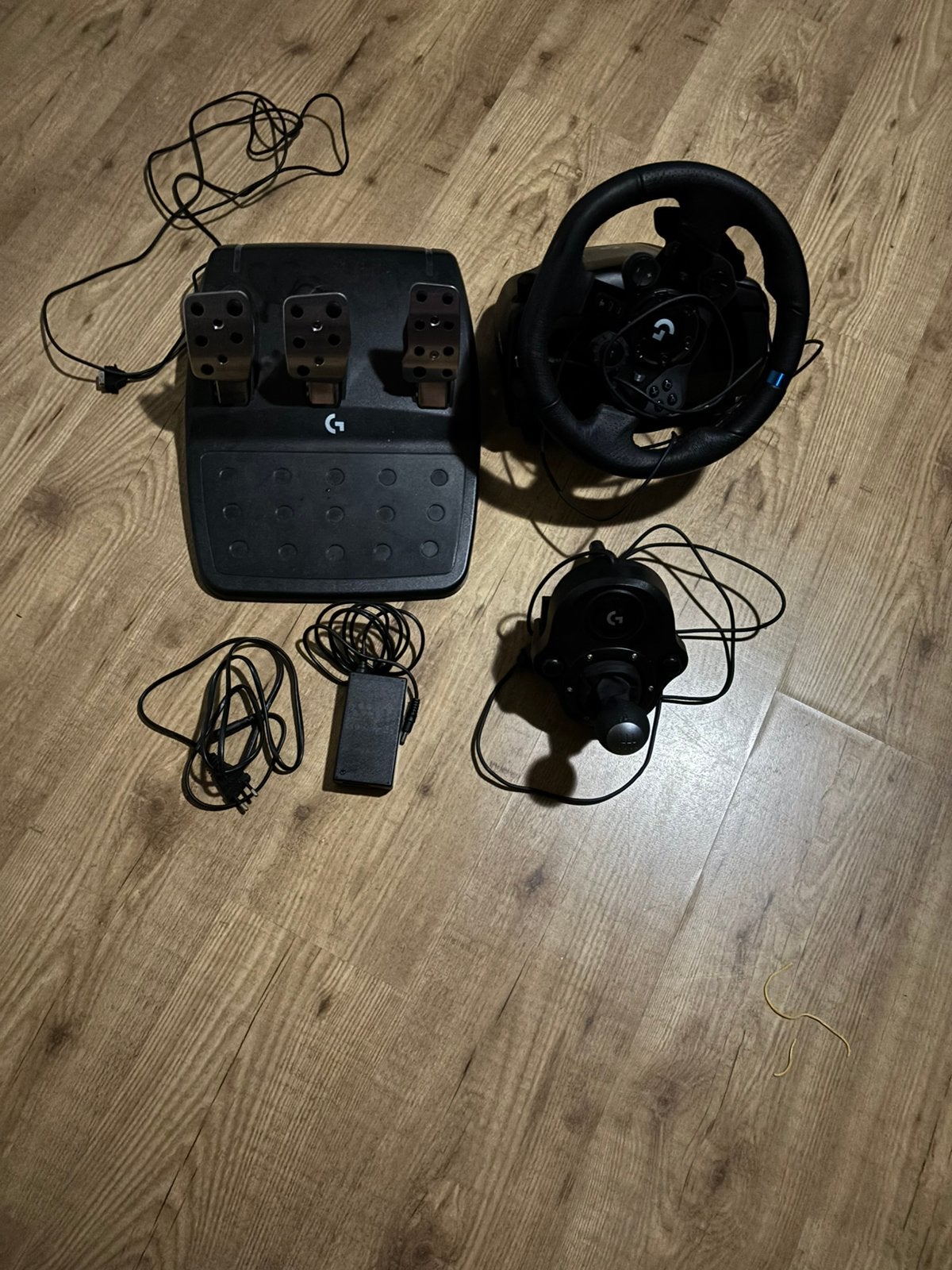 Logitech G923  stuur en pedalen