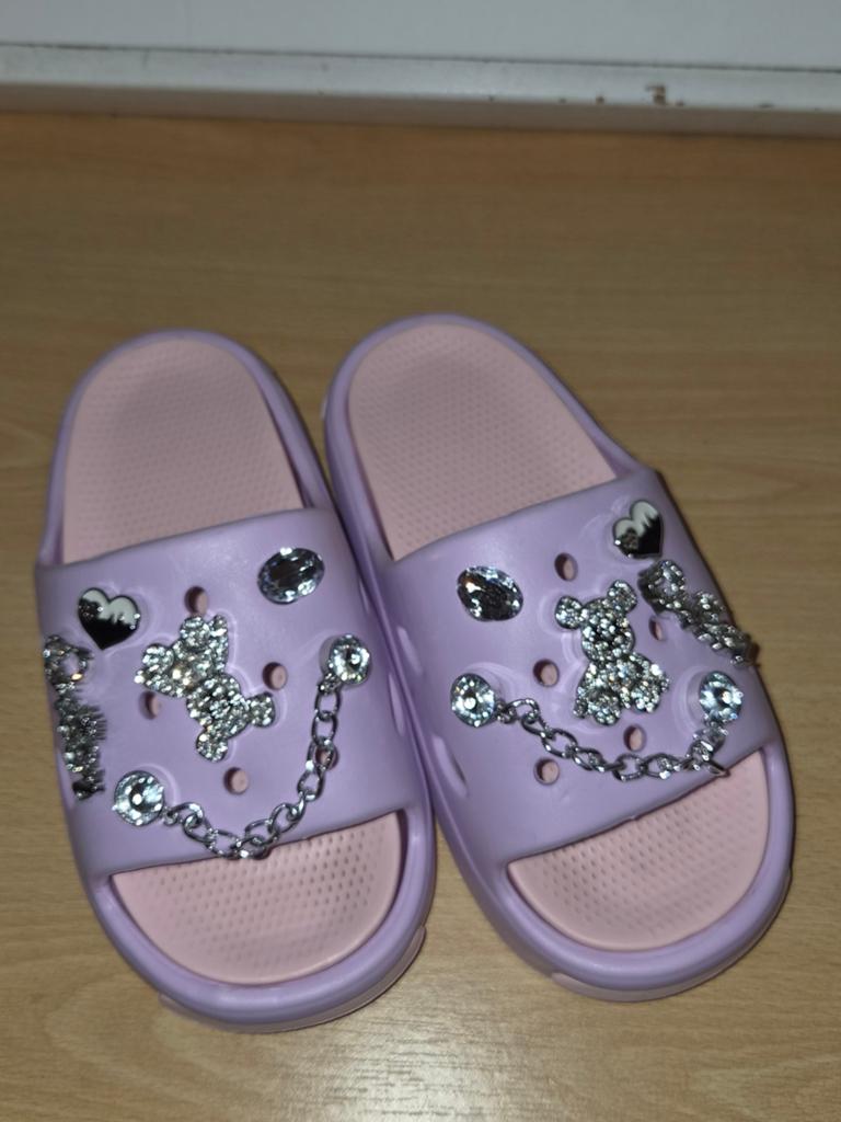 Leuke paarse slippers met bling - maat 34-35, Meisje, Schoenen, Ophalen of Verzenden, Zo goed als nieuw