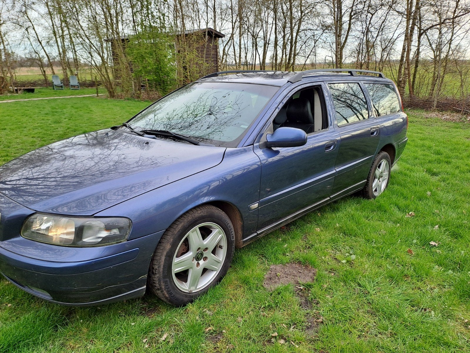 Volvo V70 2.4 140PK 2002 Blauw, Auto's, Voorwielaandrijving, 1800 kg, Zwart, Blauw