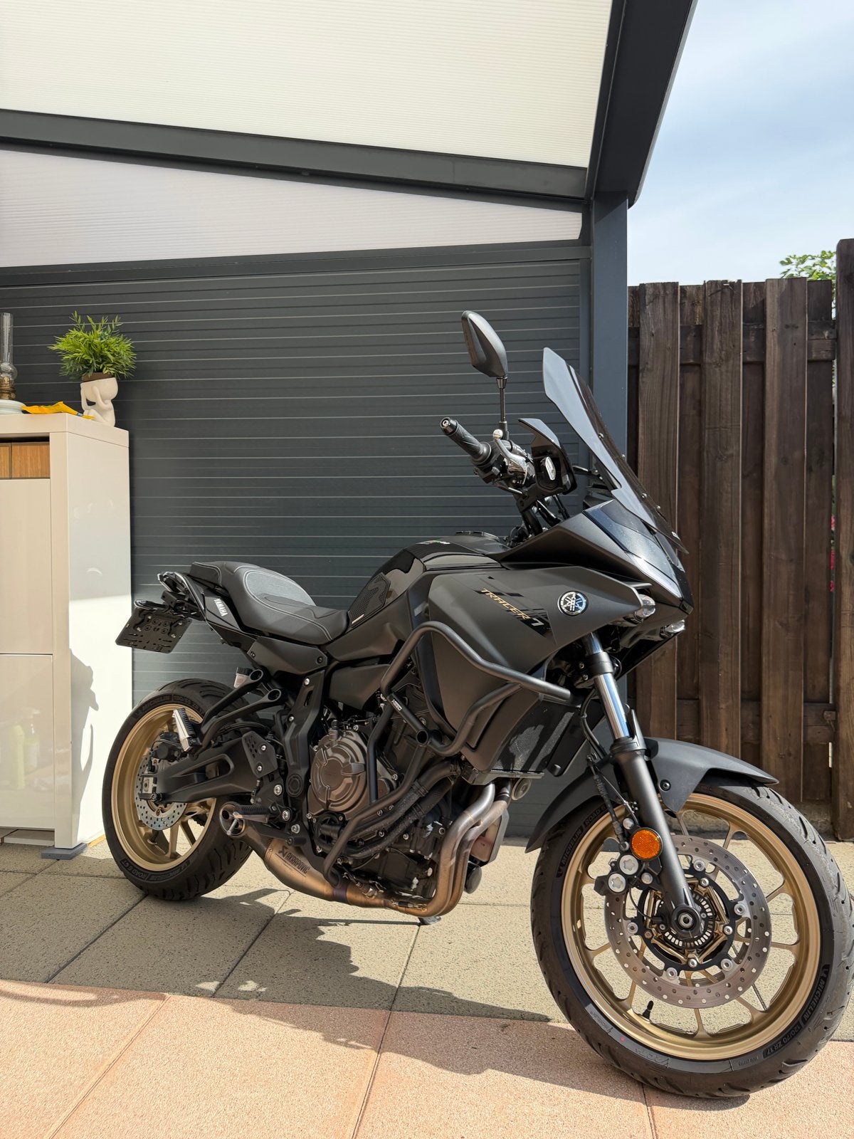 Yamaha Tracer 7 GT 2023 BLACK Akrapovic|Quickshift|LED|Full, 2 cilinders, Gebruikt, Particulier, Meer dan 35 kW