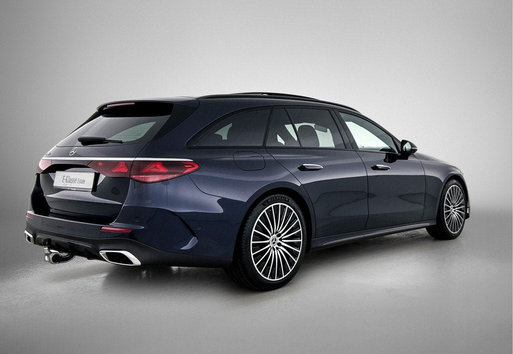 Mercedes-Benz E-Klasse Estate 300 e Business Solution AMG |, Automaat, Achterwielaandrijving, Zwart, 4 cilinders