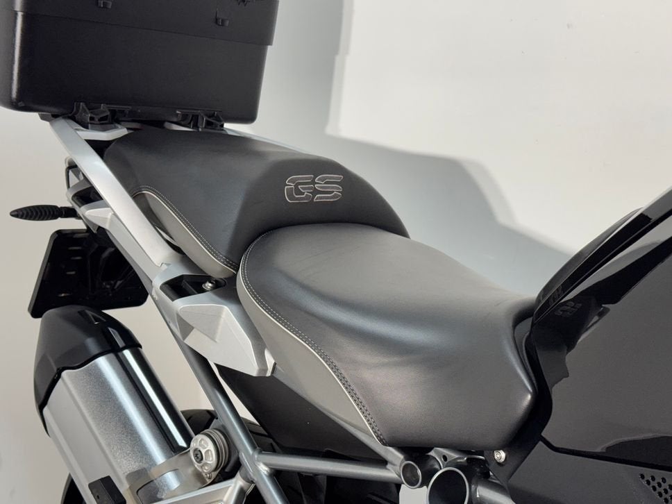 BMW R 1200 GS TRIPLE BLACK EDITION (bj 2016), 2 cilinders, Motorrijbewijs A, Bedrijf, Onbekend