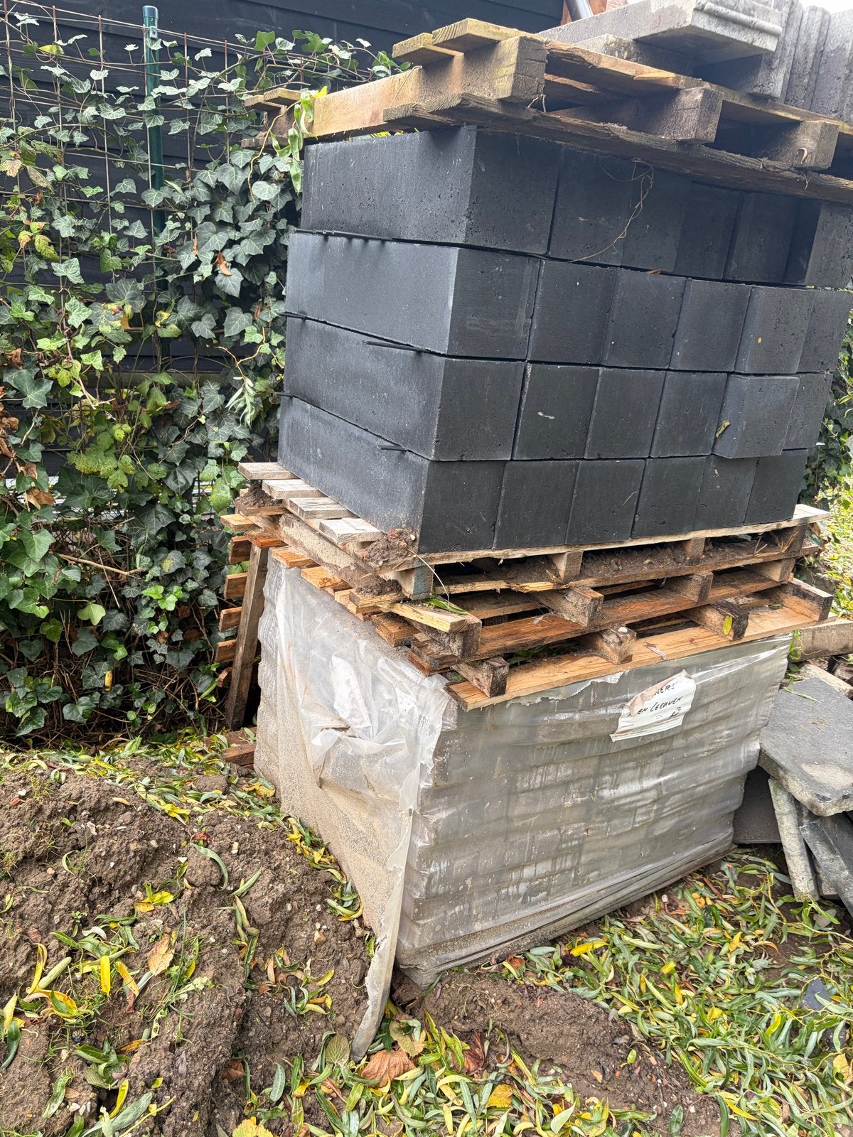 24 Palissade Antraciet Grijs 15x15x60 & Klinkers Nieuw, Ophalen, Nieuw, Beton, Klinkers