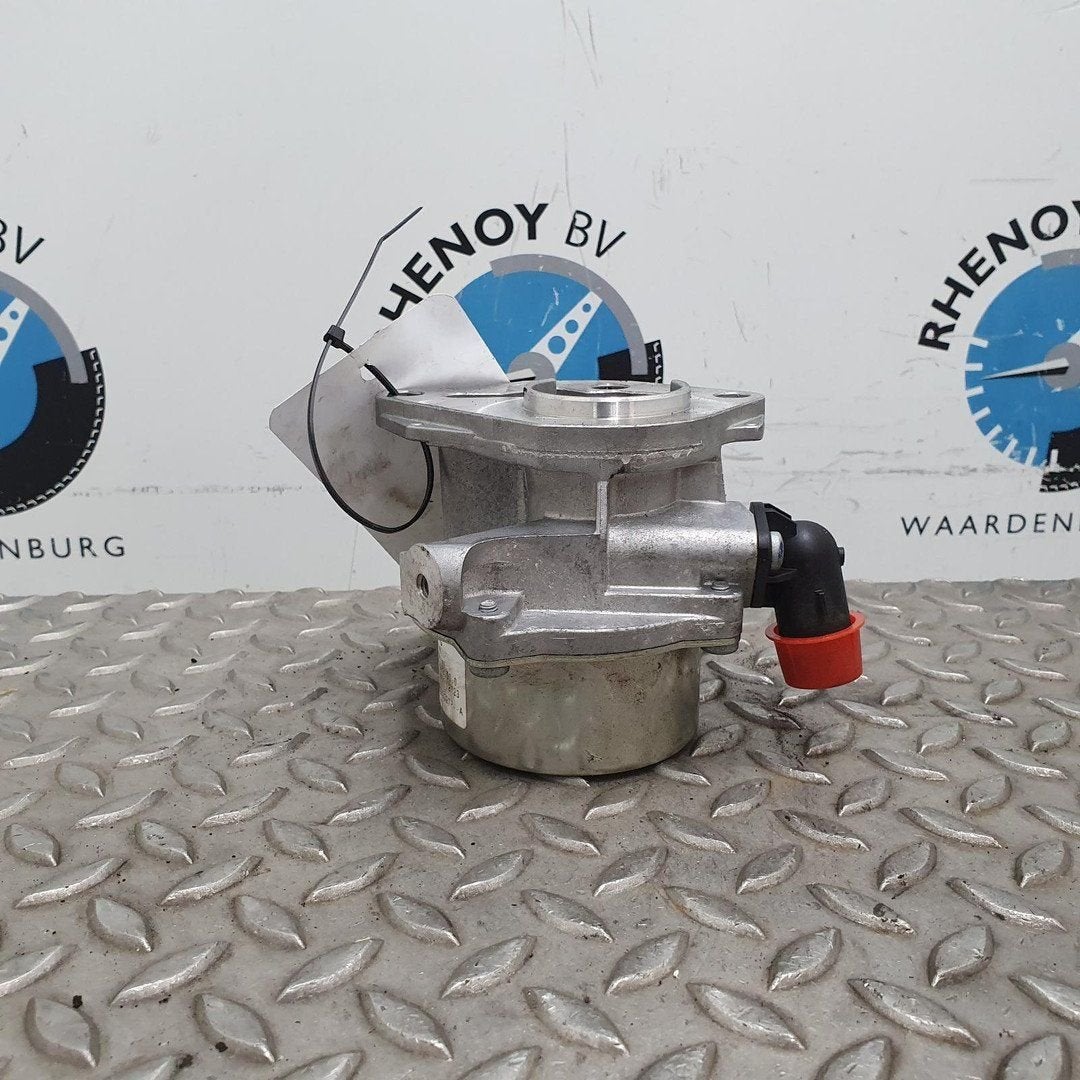 RENAULT MEGANE VACUUMPOMP 2019, Ophalen of Verzenden, Gebruikt, Stiba lid