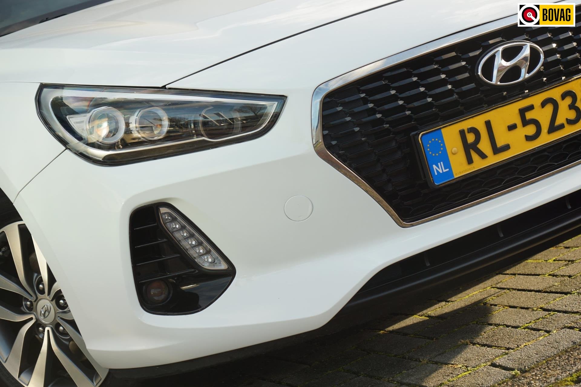 Hyundai I30 1.0 T-GDI First Edition - Polar White - Carplay/, Auto's, Hyundai, Stof, Wit, Origineel Nederlands, Handgeschakeld
