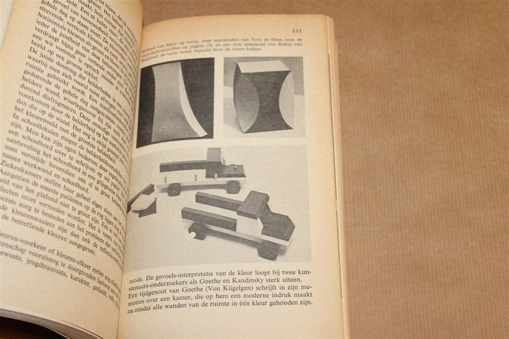Ontwerpen en Verwerpen — Industriële Vormgeving Vintage 1959, Ophalen of Verzenden, Gelezen, Fotografen