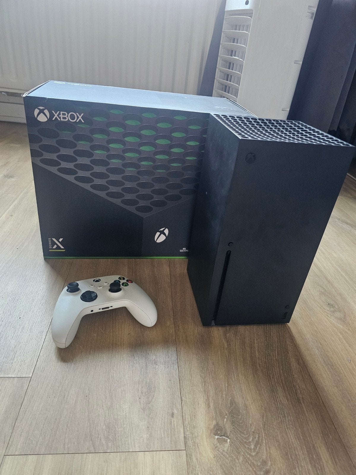 Xbox series x met doos en controler, Ophalen of Verzenden, Zo goed als nieuw, Xbox Series X
