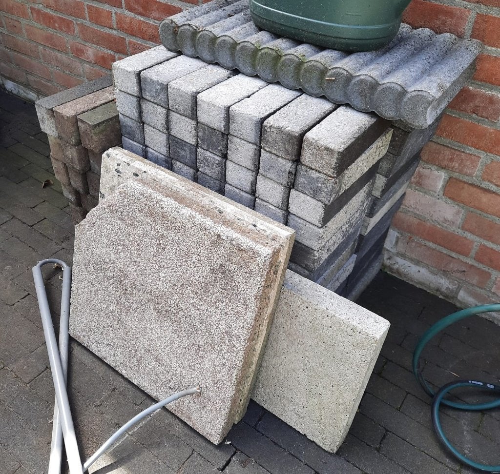 Diverse tegels gratis af te halen, Tuin en Terras, Tegels en Klinkers, Ophalen, Gebruikt, Beton, Terrastegels
