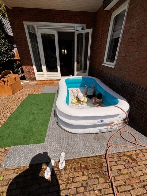 Floor Protection, Ophalen, Zo goed als nieuw