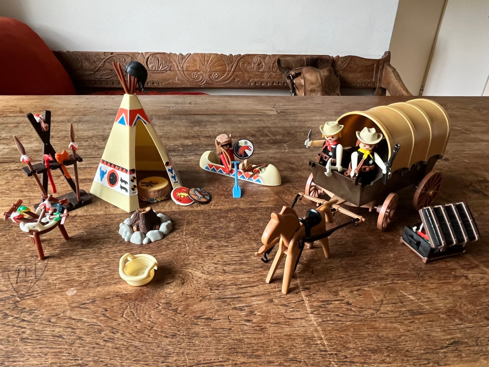 Playmobil Indianenstam en cowboys/sheriffs in huifkar, Ophalen of Verzenden, Gebruikt