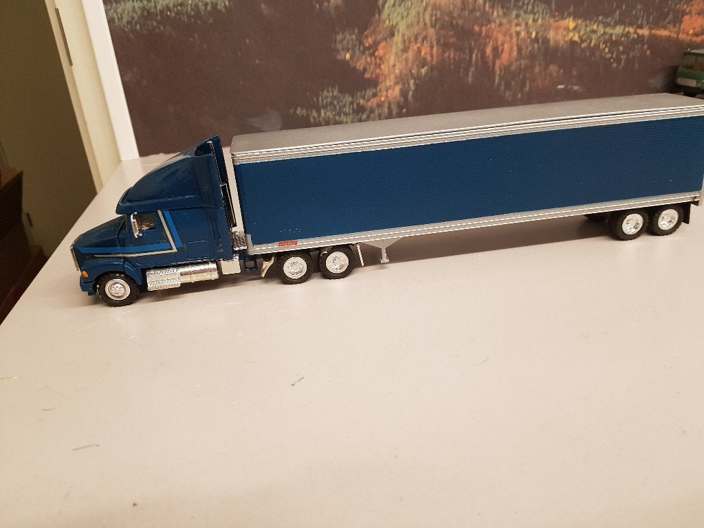 Te koop Freightliner Conv. met Amerikaanse opl. 1/53 metaal, Ophalen of Verzenden, Nieuw, Bus of Vrachtwagen, Overige merken