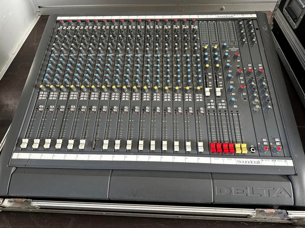 Soundcraft Delta 16-4-2, Muziek en Instrumenten, Mengpanelen, Ophalen, Gebruikt, 10 tot 20 kanalen