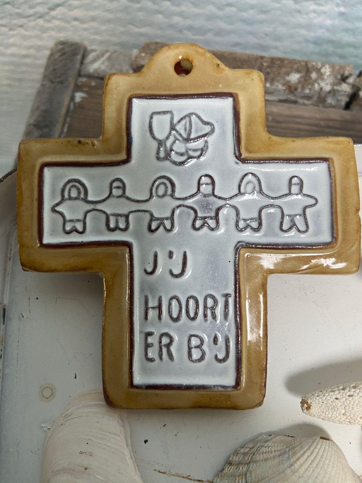 Keramiek kruisje Jij hoort erbij van Pottenbakkerij Potters, Ophalen of Verzenden
