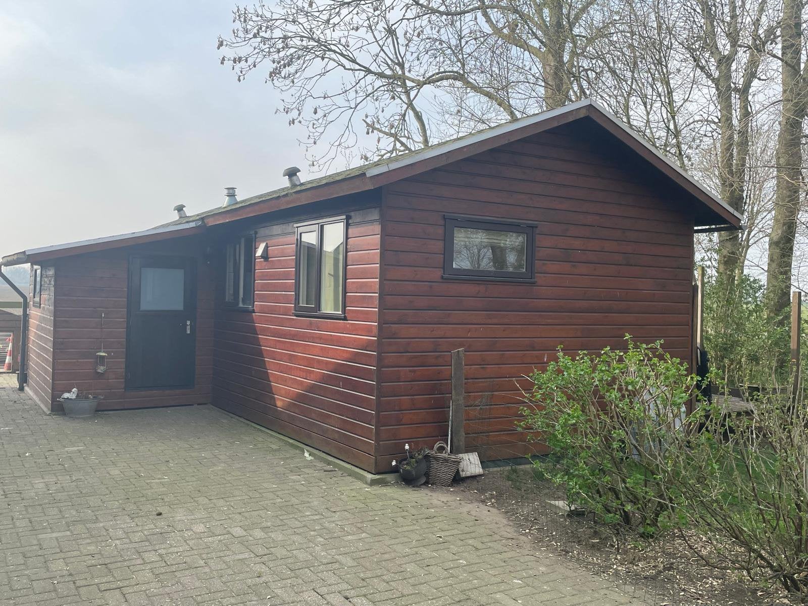 Chalet - compleet en verplaatsbaar ca 45m2, Huizen en Kamers, Chalet, Noord-Brabant, 1 slaapkamers