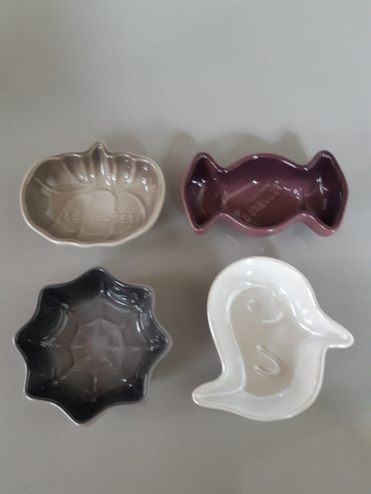 4 Le Creuset Schaaltjes Halloween Nieuw in de doos, Nieuw, Ophalen of Verzenden, Schaal of Schalen, Overige stijlen